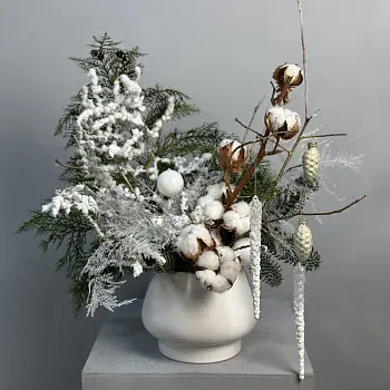 Зимняя композиция Январская вьюга