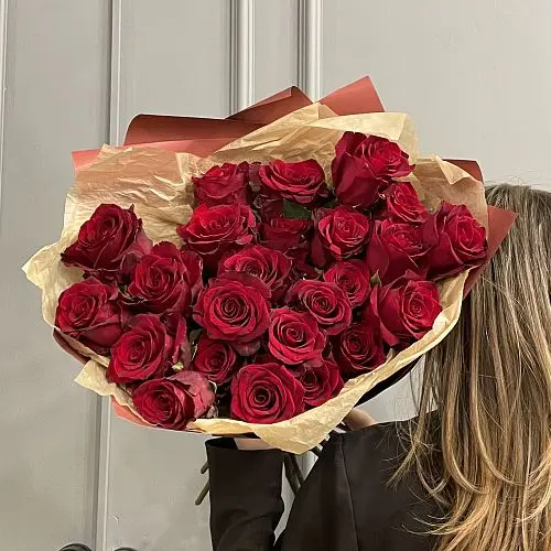 Букет из 15 красных роз 50см