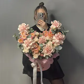 Букет в коробке Sweet pink