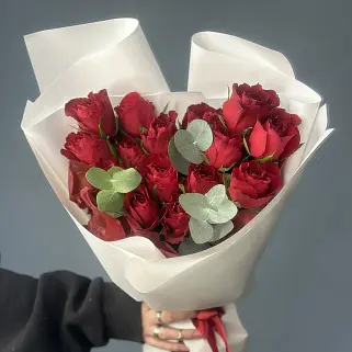 Букет из 15 красных роз 50см (Кения)