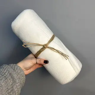 Белый уютный плед