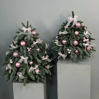 Ёлочка с розовым декором М