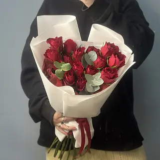 Букет из 15 красных роз 50см (Кения)