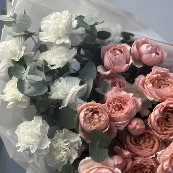 Дуо-букет гвоздик и роз Juliet L