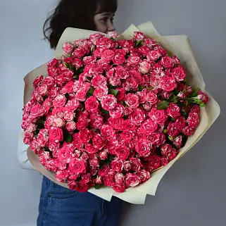 Букет из 51 кустовой розы Fireworks