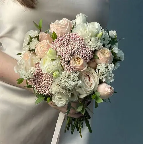 Свадебный букет невесты в бело-розовых оттенках