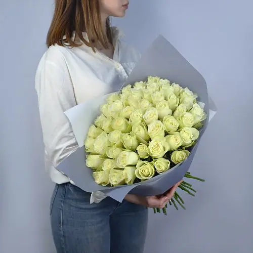 Букет из 51 белой розы 40см (Кения)