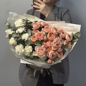 Дуо-букет гвоздик и роз Juliet L