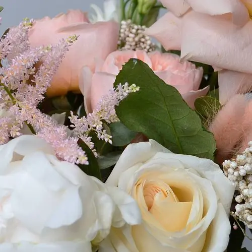 Персиковый свадебный букет невесты