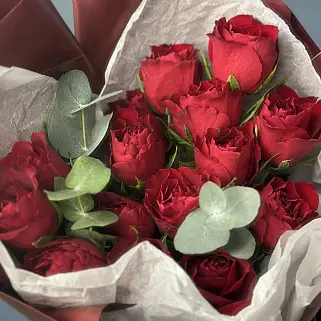Букет из 15 красных роз 40см (Кения)