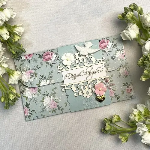 Открытка-конверт ручной работы "С Днем свадьбы" с цветами