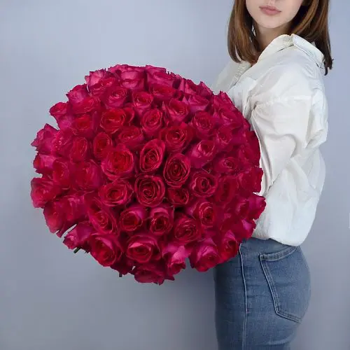 Букет из 25 ярко-розовых роз 50см (Кения)