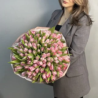 Букет из 101 розового тюльпана