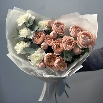 Дуо-букет гвоздик и кустовых роз Juliet S