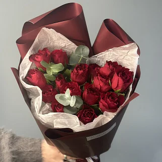 Букет из 15 красных роз 40см (Кения)