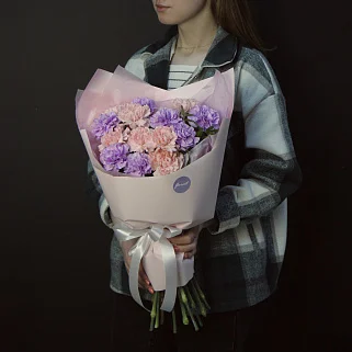 Букет из 15 гвоздик (микс)