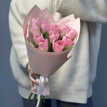 Букет из 11 розовых тюльпанов