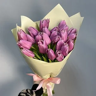 Букет из 25 махровых тюльпанов