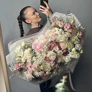Сборный букет Эндлес лав