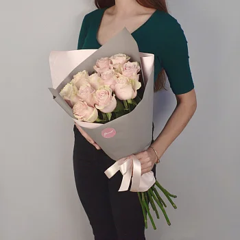 Букет из 11 роз Pink Mondial 60см