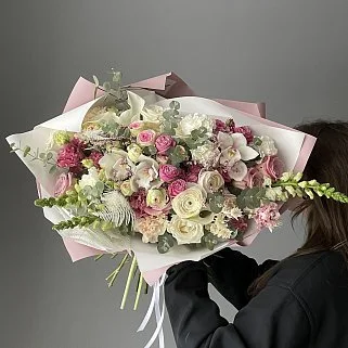 Сборный букет Блум L