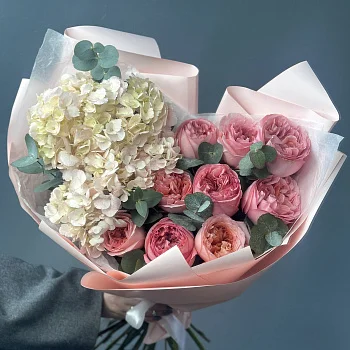 Дуо-букет пионовидных роз Pink Expression и гортензий M