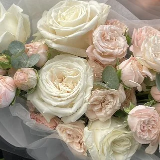 Дуо-букет роз Playa Blanca и Bombastic L