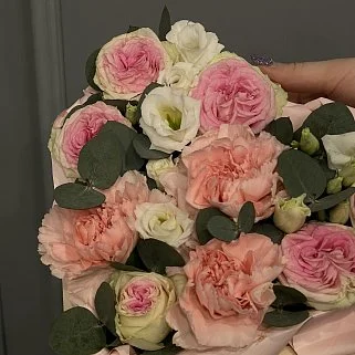 Цветочная композиция Розовое сердце