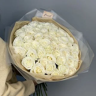 Букет из 51 белой розы Playa Blanca