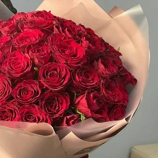 Букет из 101 красной розы 40см (Кения)