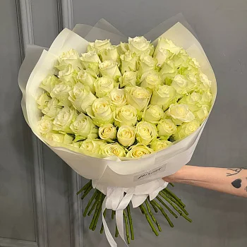 Букет из 51 белой розы 50 см (Кения)