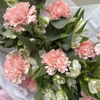 Стойкий дуо-букет альстромерий и гвоздик M