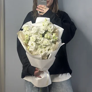 Букет из 5 белых эустом