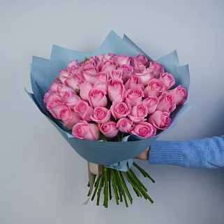 Букет из 51 нежно-розовой розы 50см (Кения)