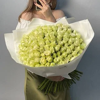 Букет из 101 белой розы 40 см (Кения)