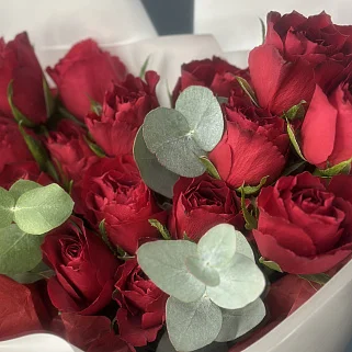 Букет из 15 красных роз 50см (Кения)