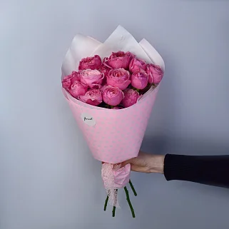 Букет из 5 кустовых пионовидных роз Juliet Cerise