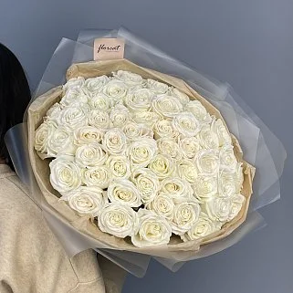 Букет из 51 белой розы Playa Blanca
