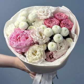 Сборный букет Малиновый чизкейк S