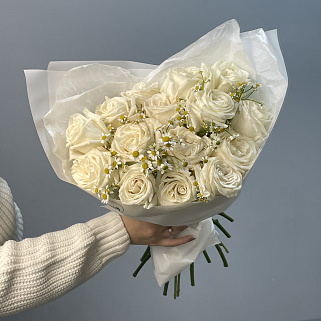 Дуо-букет роз Playa Blanca и матрикарии L