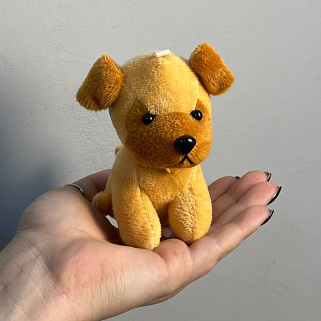 Игрушка Собачка (светлая) 10см