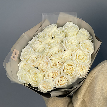 Букет из 25 белых роз Playa Blanca