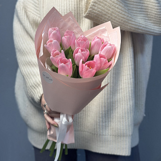 Букет из 11 розовых тюльпанов