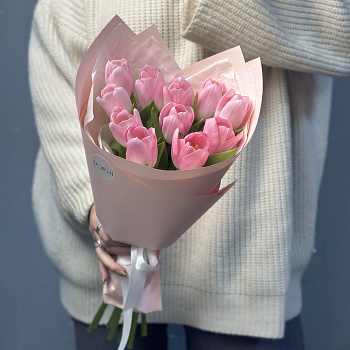 Букет из 11 розовых тюльпанов