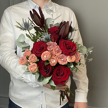 Мужской букет Алый