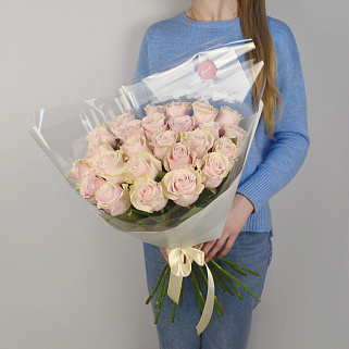 Букет из 25 роз Pink Mondial 50см
