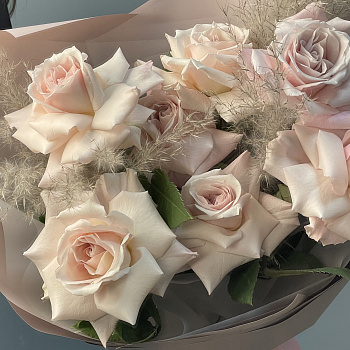 Букет из 7 роз Sweet Escimo