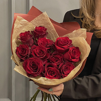 Букет из 11 красных роз 50см