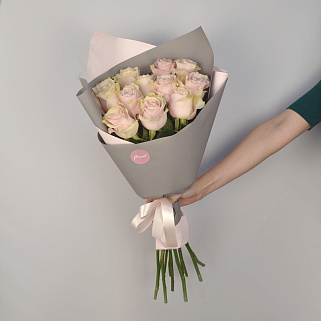 Букет из 11 роз Pink Mondial 60см