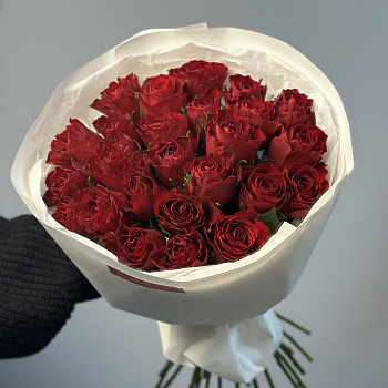 Букет из 25 красных роз 50см (Кения)